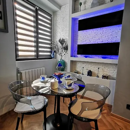 Apartment Crystal